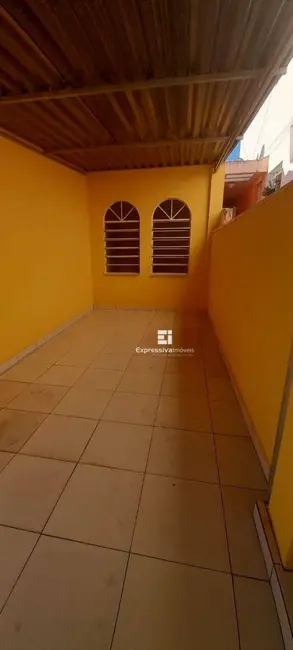Casa com 3 quartos à venda, 300m2 em Centro, Itatiba - SP - imagem 3 Foto 3 de Casa com 3 quartos à venda, 300m2 em Centro, Itatiba - SP