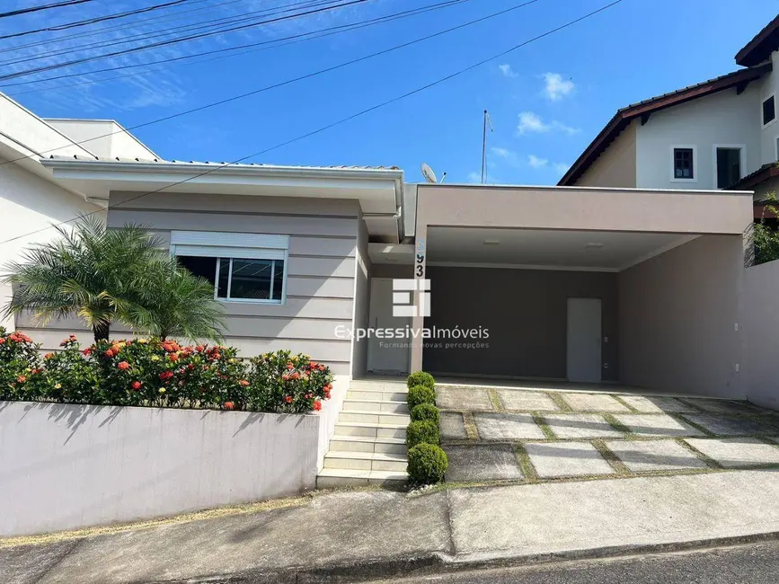Foto 2 de Casa de Condomínio com 3 quartos à venda, 300m2 em Parque das Laranjeiras, Itatiba - SP