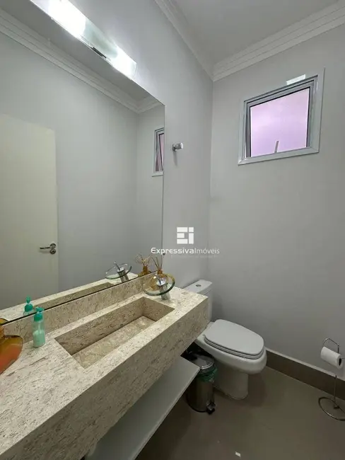 Foto 5 de Casa de Condomínio com 3 quartos à venda, 300m2 em Parque das Laranjeiras, Itatiba - SP