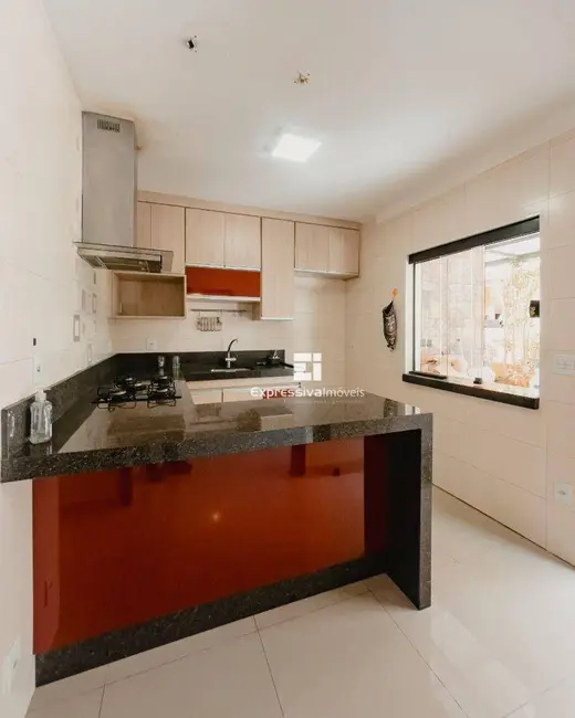 Foto 3 de Casa de Condomínio com 3 quartos à venda, 300m2 em Residencial Fazenda Serrinha, Itatiba - SP