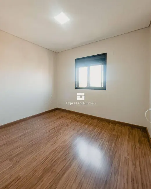 Foto 5 de Casa de Condomínio com 3 quartos à venda, 300m2 em Residencial Fazenda Serrinha, Itatiba - SP