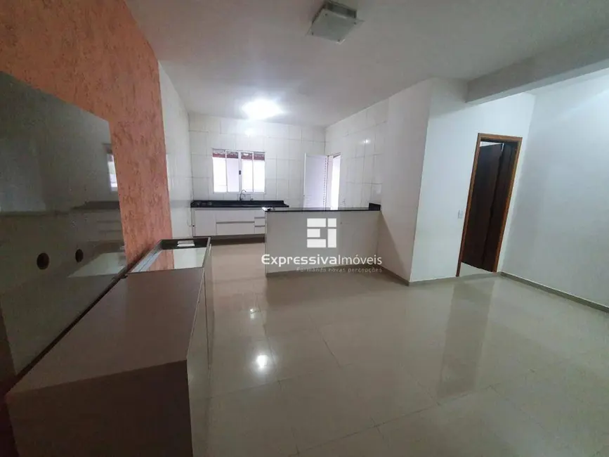 Foto 3 de Sobrado com 2 quartos à venda, 137m2 em Loteamento Parque da Colina II, Itatiba - SP