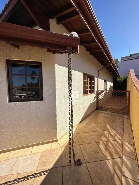 Foto 4 de Casa de Condomínio com 3 quartos à venda, 300m2 em Itatiba - SP