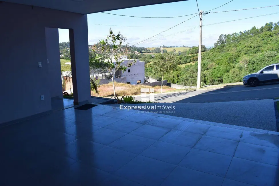 Foto 4 de Casa com 3 quartos à venda, 410m2 em Bairro Itapema, Itatiba - SP