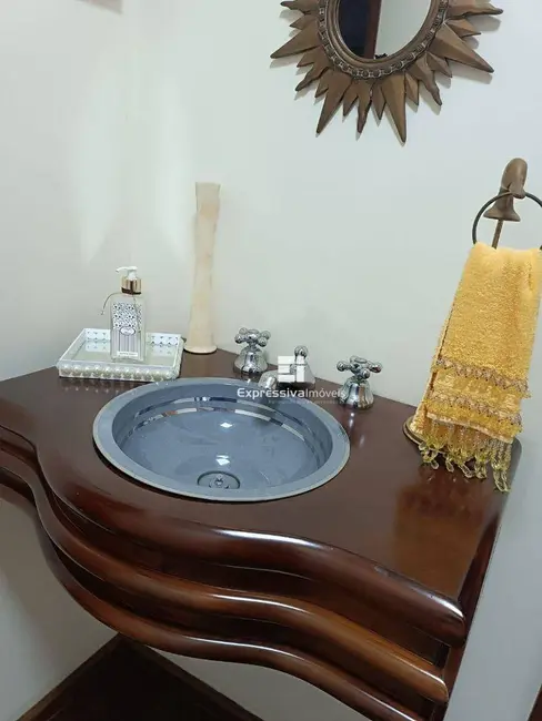 Foto 7 de Casa com 3 quartos à venda, 292m2 em Jardim México, Itatiba - SP