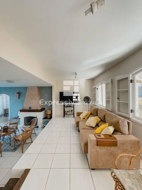 Foto 3 de Casa de Condomínio com 3 quartos à venda, 1500m2 em Ville Chamonix, Itatiba - SP