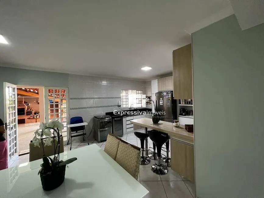 Foto 5 de Casa com 3 quartos à venda, 250m2 em Loteamento Itatiba Park, Itatiba - SP