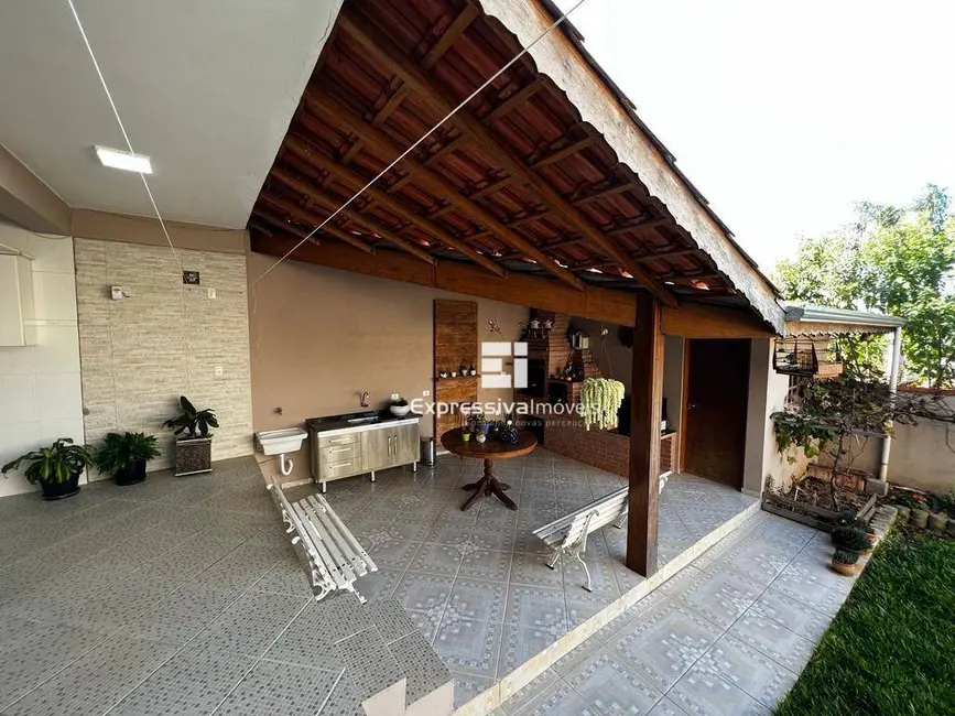 Foto 1 de Casa com 3 quartos à venda, 250m2 em Loteamento Itatiba Park, Itatiba - SP