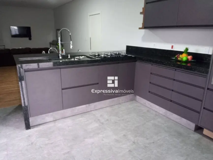 Foto 4 de Casa de Condomínio com 3 quartos à venda, 318m2 em Residencial Fazenda Serrinha, Itatiba - SP