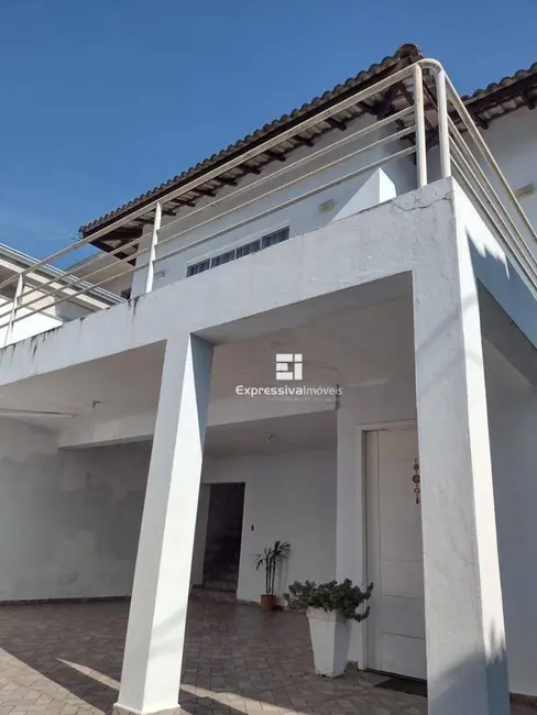 Foto 1 de Casa com 3 quartos à venda, 360m2 em Itatiba - SP