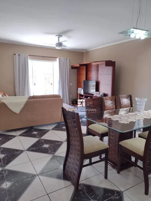 Foto 5 de Casa com 3 quartos à venda, 360m2 em Itatiba - SP