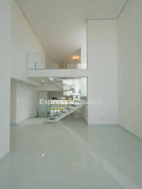Foto 2 de Casa de Condomínio com 3 quartos à venda, 430m2 em Ville de France, Itatiba - SP