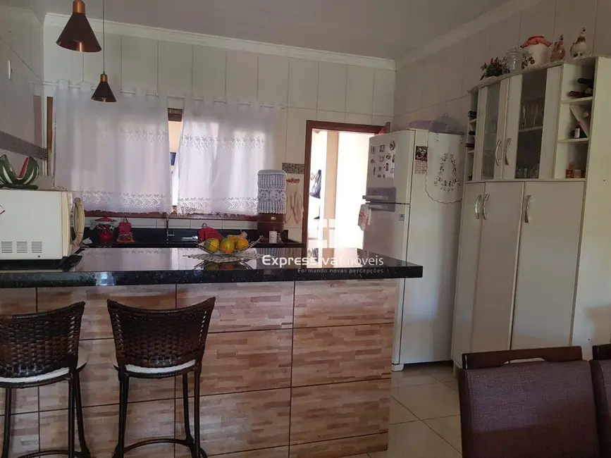 Foto 8 de Chácara com 3 quartos à venda, 1000m2 em Chácara San Martin I, Itatiba - SP