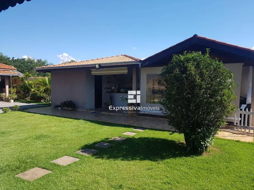 Foto 4 de Chácara com 3 quartos à venda, 1000m2 em Chácara San Martin I, Itatiba - SP