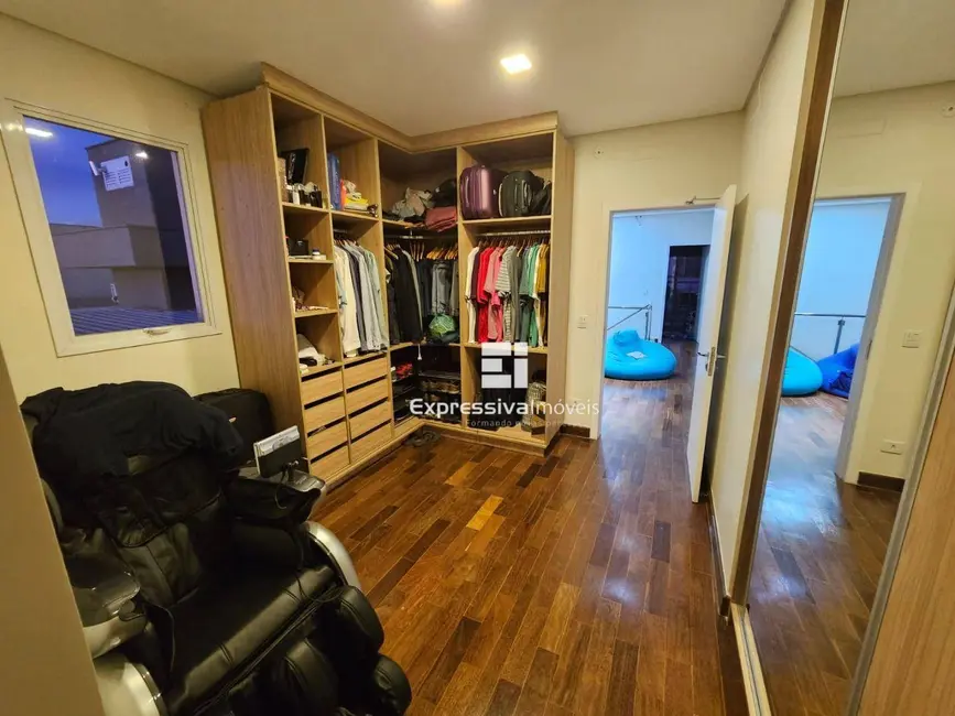 Foto 9 de Casa com 5 quartos à venda, 422m2 em Santana De Parnaiba - SP