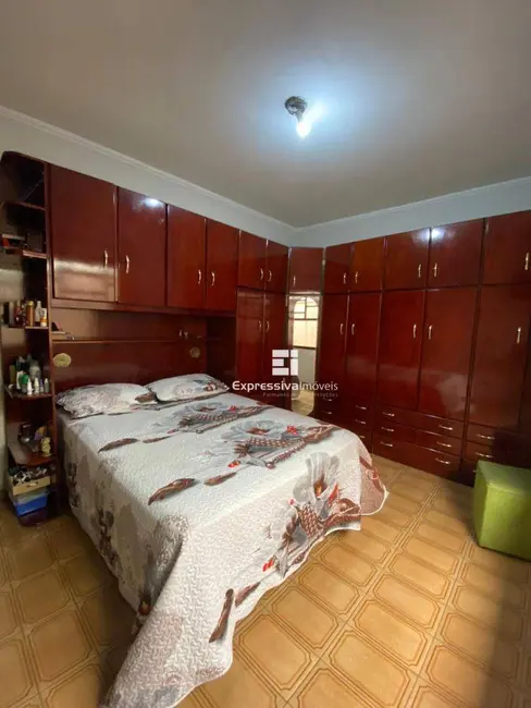 Foto 6 de Casa com 2 quartos à venda, 125m2 em Jardim Mateus, Itatiba - SP