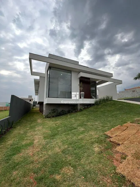 Foto 2 de Casa de Condomínio com 3 quartos à venda, 620m2 em Bairro da Posse, Itatiba - SP