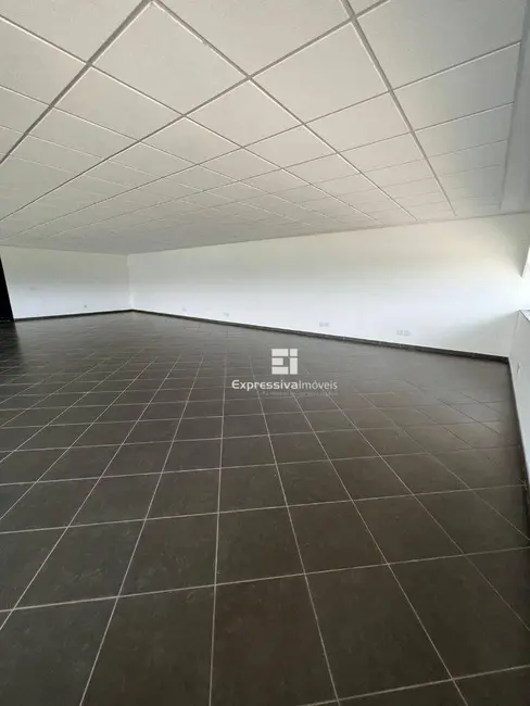 Foto 2 de Sala Comercial para alugar, 331m2 em Distrito Industrial Alfredo Relo, Itatiba - SP