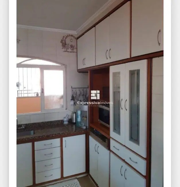 Foto 9 de Casa com 3 quartos à venda, 238m2 em Vila Bela Vista, Itatiba - SP