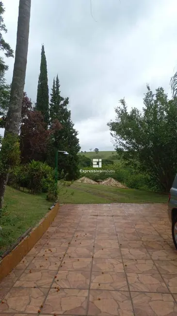 Chácara com 3 quartos à venda e para alugar, 5002m2 em Condomínio Itaembu, Itatiba - SP - imagem 4 Foto 4 de Chácara com 3 quartos à venda e para alugar, 5002m2 em Condomínio Itaembu, Itatiba - SP