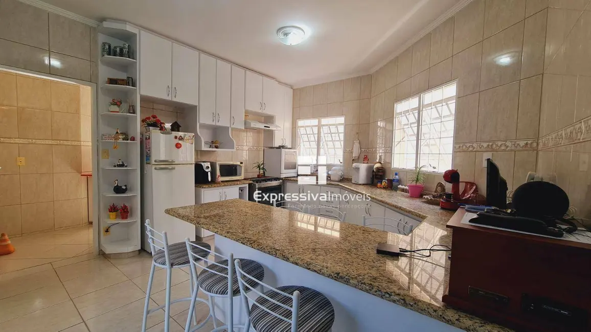 Foto 7 de Casa com 2 quartos à venda, 250m2 em Loteamento Aída Haddad Jafet, Itatiba - SP