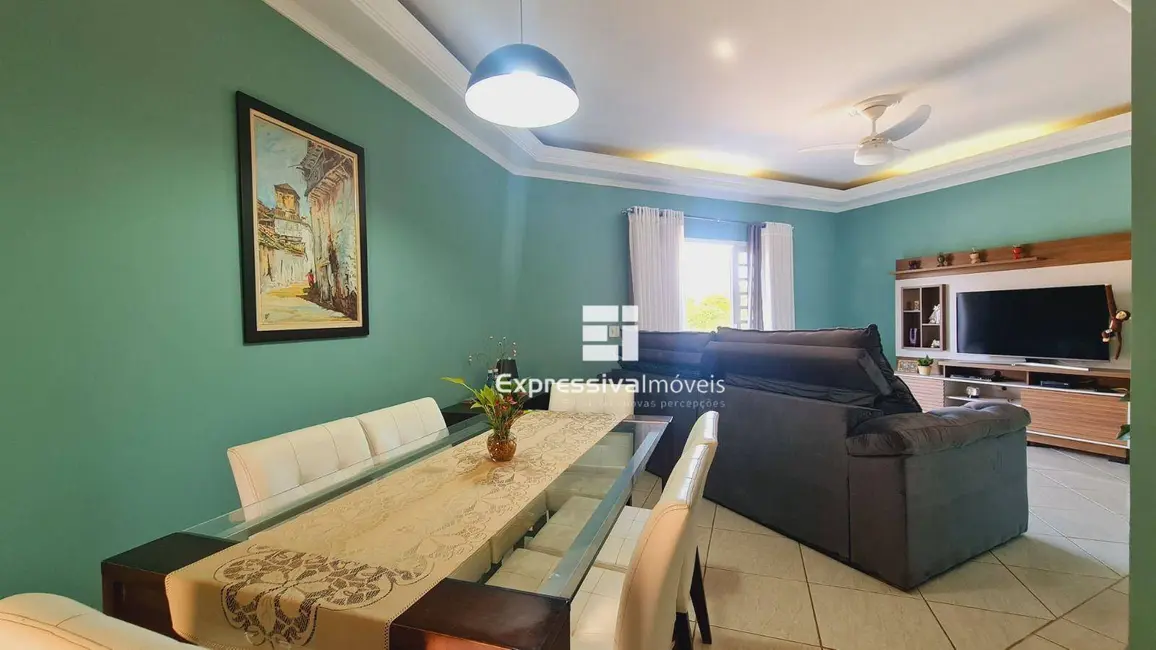 Foto 1 de Casa com 2 quartos à venda, 250m2 em Loteamento Aída Haddad Jafet, Itatiba - SP