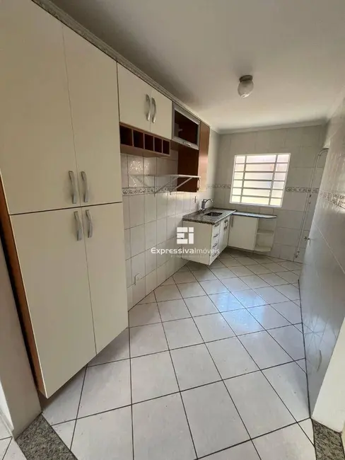 Foto 4 de Apartamento com 3 quartos à venda, 64m2 em Condomínio Residencial Beija-Flor, Itatiba - SP