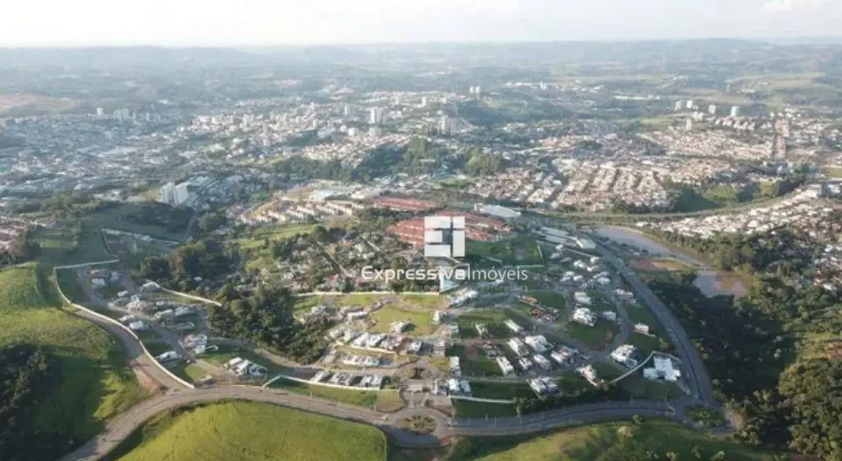 Foto 3 de Terreno / Lote à venda, 587m2 em Itatiba - SP