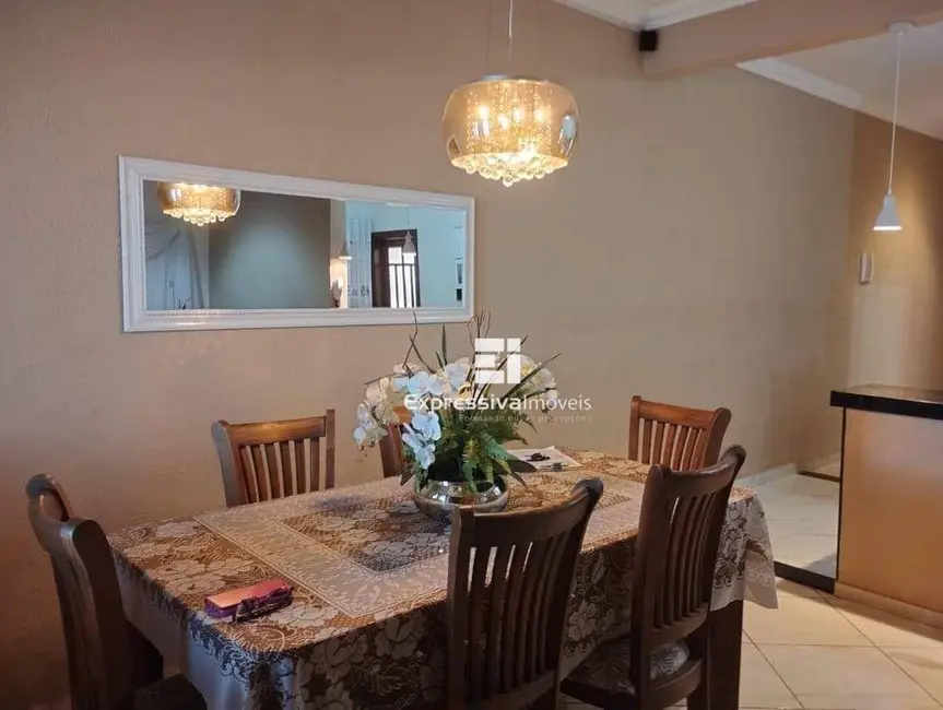 Foto 8 de Casa com 2 quartos à venda, 180m2 em Loteamento Residencial Terra Nova, Itatiba - SP