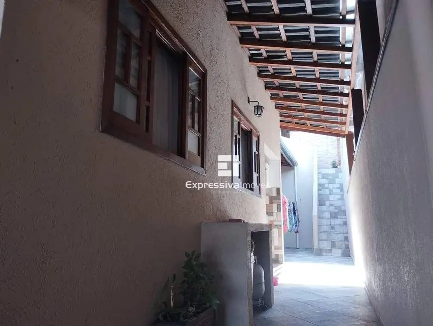 Foto 4 de Casa com 2 quartos à venda, 180m2 em Loteamento Residencial Terra Nova, Itatiba - SP