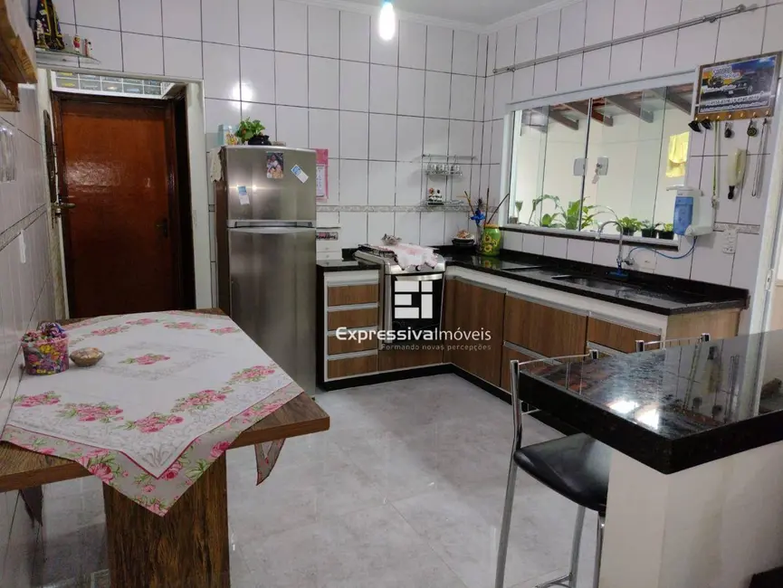 Foto 9 de Casa com 2 quartos à venda, 138m2 em Jardim Santa Filomena, Itatiba - SP