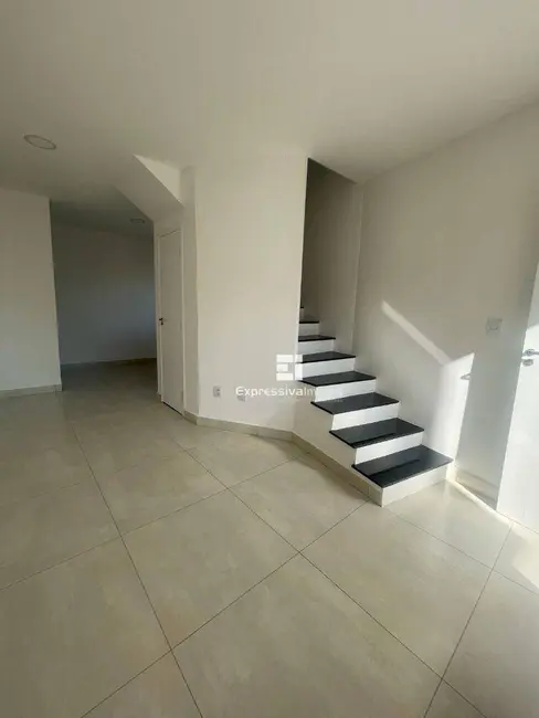 Foto 2 de Sobrado com 2 quartos à venda, 50m2 em Loteamento Parque da Colina II, Itatiba - SP