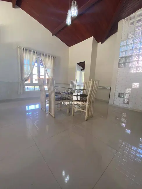 Foto 3 de Casa de Condomínio com 4 quartos à venda, 2000m2 em Capela do Barreiro, Itatiba - SP