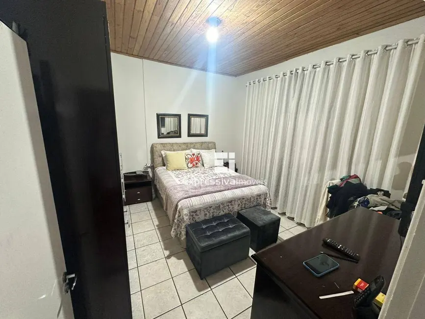 Foto 4 de Casa com 3 quartos à venda, 195m2 em Vila Brasileira, Itatiba - SP