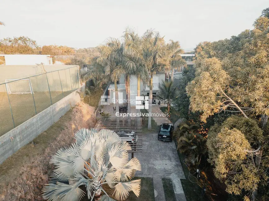 Casa com 3 quartos à venda e para alugar, 4000m2 em Capela, Vinhedo - SP - imagem 4 Foto 4 de Casa com 3 quartos à venda e para alugar, 4000m2 em Capela, Vinhedo - SP