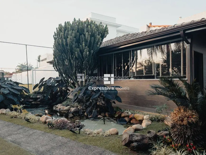 Casa com 3 quartos à venda e para alugar, 4000m2 em Capela, Vinhedo - SP - imagem 6 Foto 6 de Casa com 3 quartos à venda e para alugar, 4000m2 em Capela, Vinhedo - SP