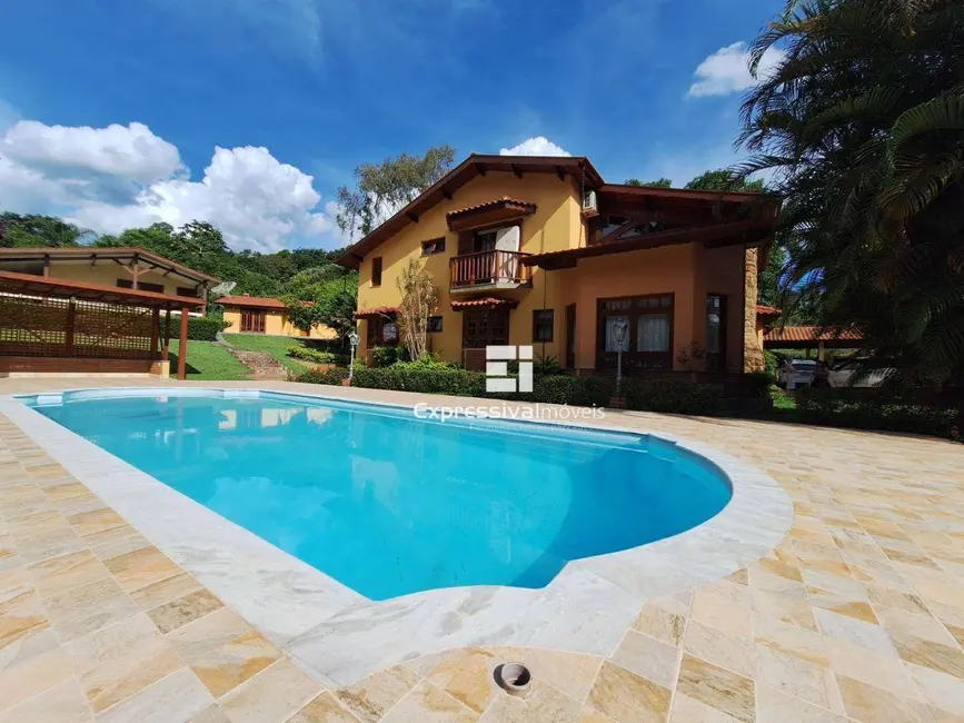 Chácara com 4 quartos à venda, 5492m2 em Condomínio Itaembu, Itatiba - SP - imagem 2 Foto 2 de Chácara com 4 quartos à venda, 5492m2 em Condomínio Itaembu, Itatiba - SP