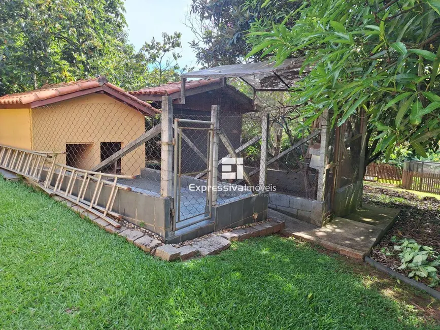 Chácara com 4 quartos à venda, 5492m2 em Condomínio Itaembu, Itatiba - SP - imagem 4 Foto 4 de Chácara com 4 quartos à venda, 5492m2 em Condomínio Itaembu, Itatiba - SP