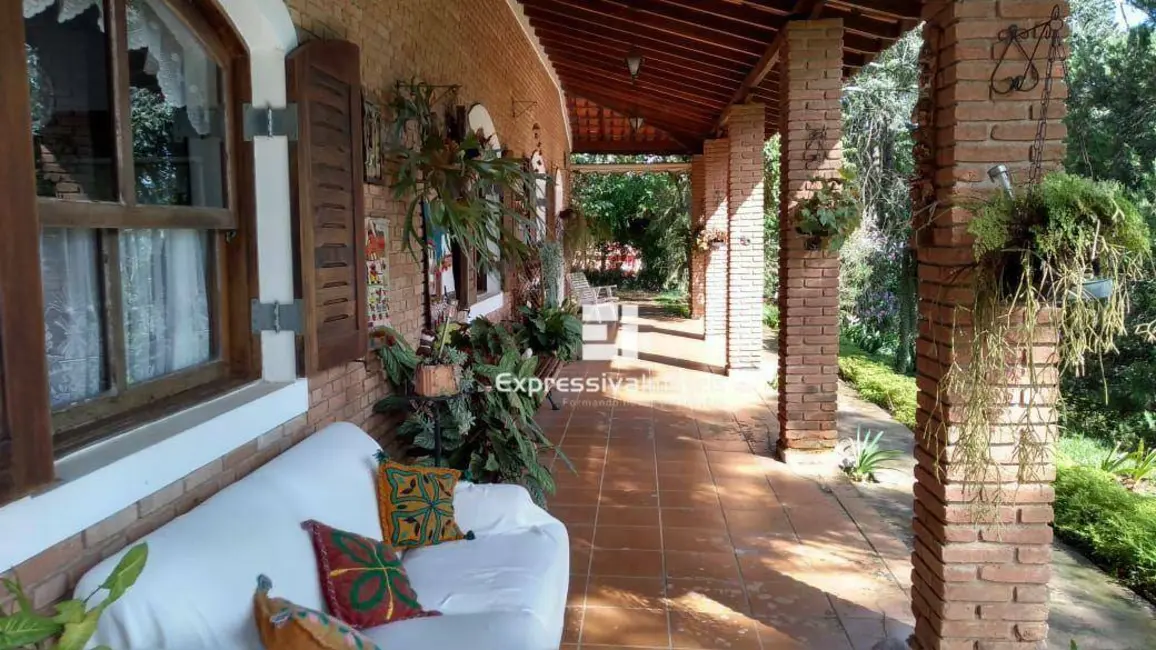 Foto 3 de Chácara com 4 quartos à venda, 5000m2 em Condomínio Itaembu, Itatiba - SP