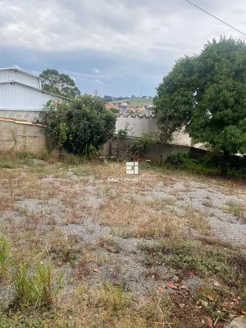 Foto 3 de Casa com 1 quarto à venda, 452m2 em Jardim México, Itatiba - SP