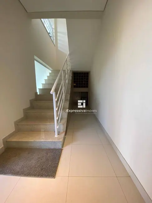 Casa de Condomínio com 3 quartos à venda, 523m2 em Jardim Alto de Santa Cruz, Itatiba - SP - imagem 9 Foto 9 de Casa de Condomínio com 3 quartos à venda, 523m2 em Jardim Alto de Santa Cruz, Itatiba - SP