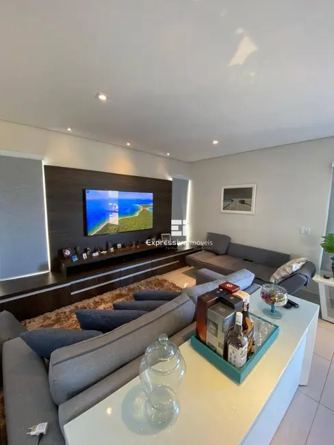 Casa de Condomínio com 3 quartos à venda, 523m2 em Jardim Alto de Santa Cruz, Itatiba - SP - imagem 5 Foto 5 de Casa de Condomínio com 3 quartos à venda, 523m2 em Jardim Alto de Santa Cruz, Itatiba - SP