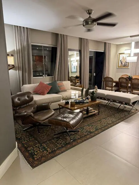 Foto 6 de Casa com 3 quartos à venda e para alugar, 300m2 em Loteamento Itatiba Country Club, Itatiba - SP