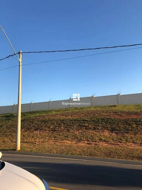 Foto 4 de Terreno / Lote à venda, 383m2 em Itatiba - SP