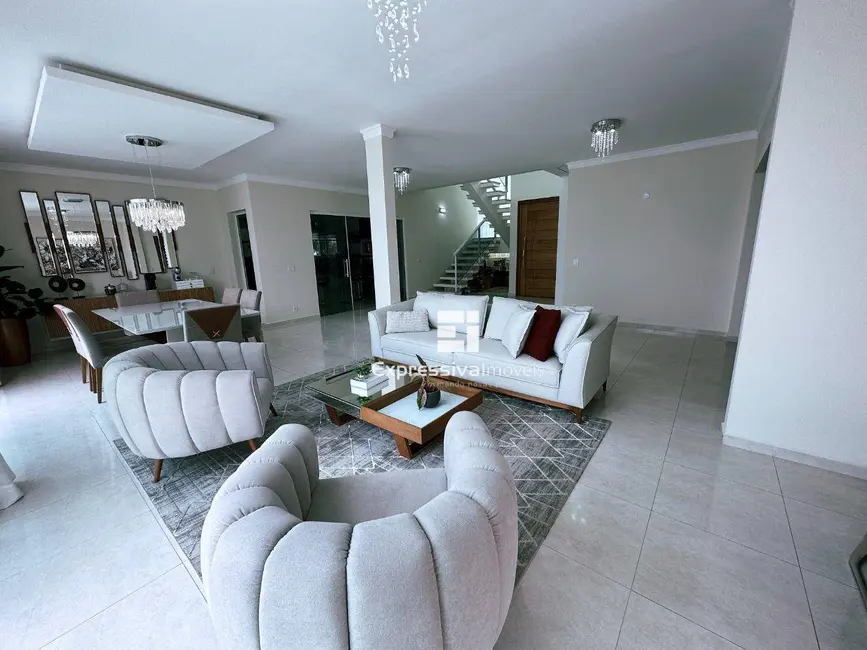 Foto 3 de Casa de Condomínio com 4 quartos à venda, 348m2 em Parque das Laranjeiras, Itatiba - SP