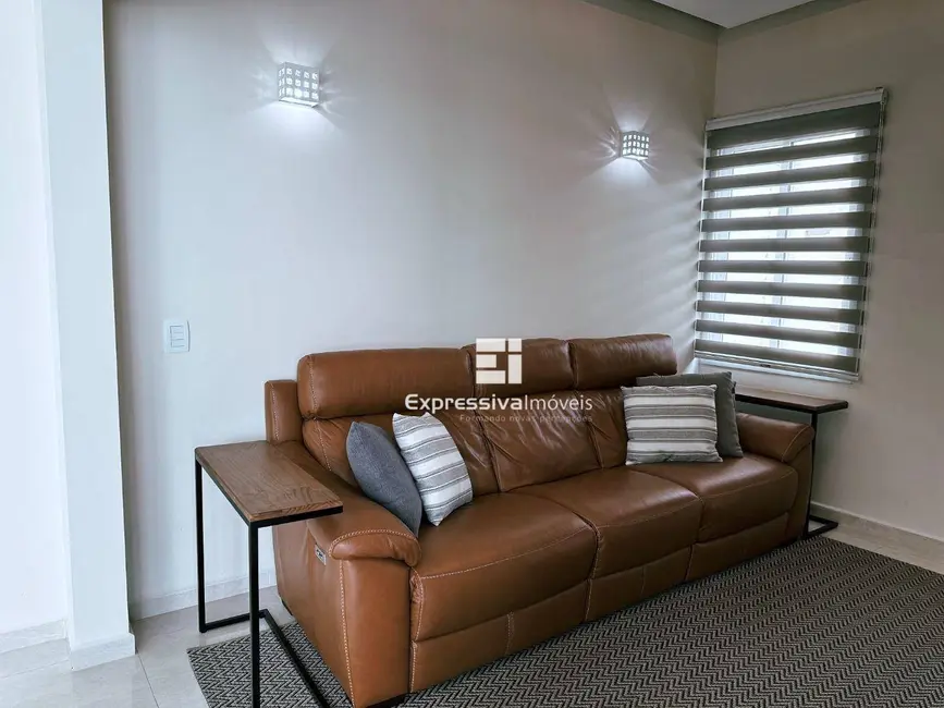 Foto 8 de Casa de Condomínio com 4 quartos à venda, 348m2 em Parque das Laranjeiras, Itatiba - SP