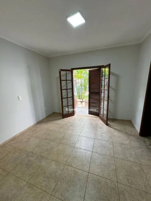Foto 2 de Casa de Condomínio com 3 quartos à venda, 300m2 em Residencial Fazenda Serrinha, Itatiba - SP