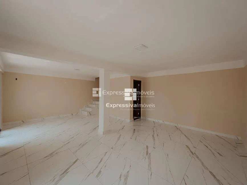 Chácara com 3 quartos à venda, 1000m2 em Parque São Gabriel, Itatiba - SP - imagem 3 Foto 3 de Chácara com 3 quartos à venda, 1000m2 em Parque São Gabriel, Itatiba - SP