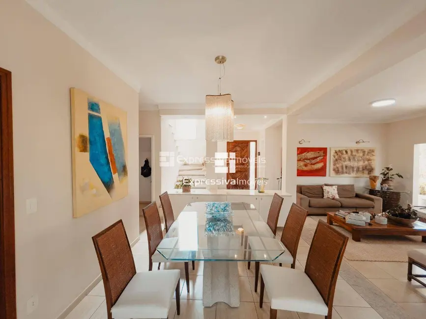 Foto 7 de Casa de Condomínio com 4 quartos à venda, 1200m2 em Parque das Laranjeiras, Itatiba - SP