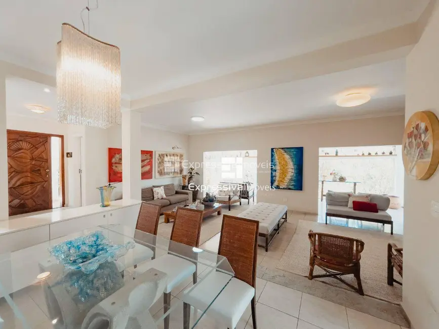 Foto 6 de Casa de Condomínio com 4 quartos à venda, 1200m2 em Parque das Laranjeiras, Itatiba - SP